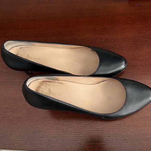 Cole Haan pumps - Picture 2 of 6